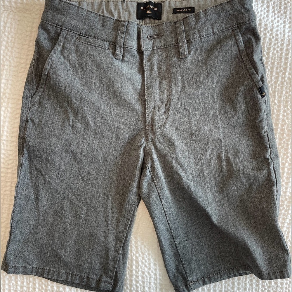 Quicksilver Gray Regular Fit Shorts Size 12